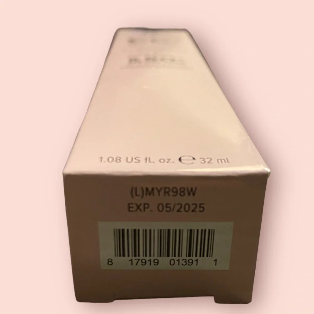 IT Cosmetics CC+ Cream with SPF 50 in Light - Picture 7 of 7
